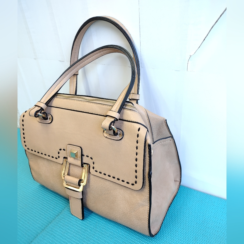 Women's Faux Leather Shoulder Bag Handbag Cream Camel - Medium NWOT